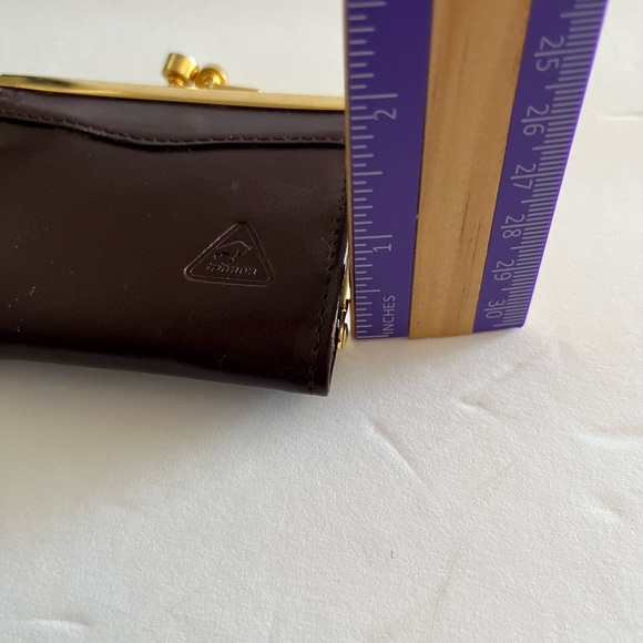 Trianon framed leather kisslock split change pouch - Picture 6 of 10